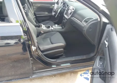 2019 Chrysler 300 Touring из США, поврежденный, VIN 2C3CCAAG9KH613646